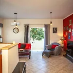 Retro Seaside Holiday home Chania (Crete)