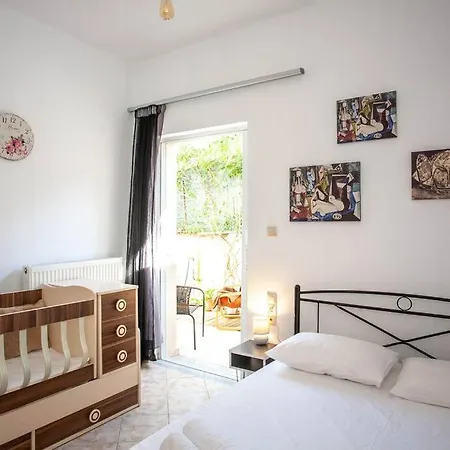 Retro Seaside Holiday home Chania (Crete)
