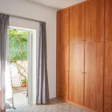 Retro Seaside La Canée